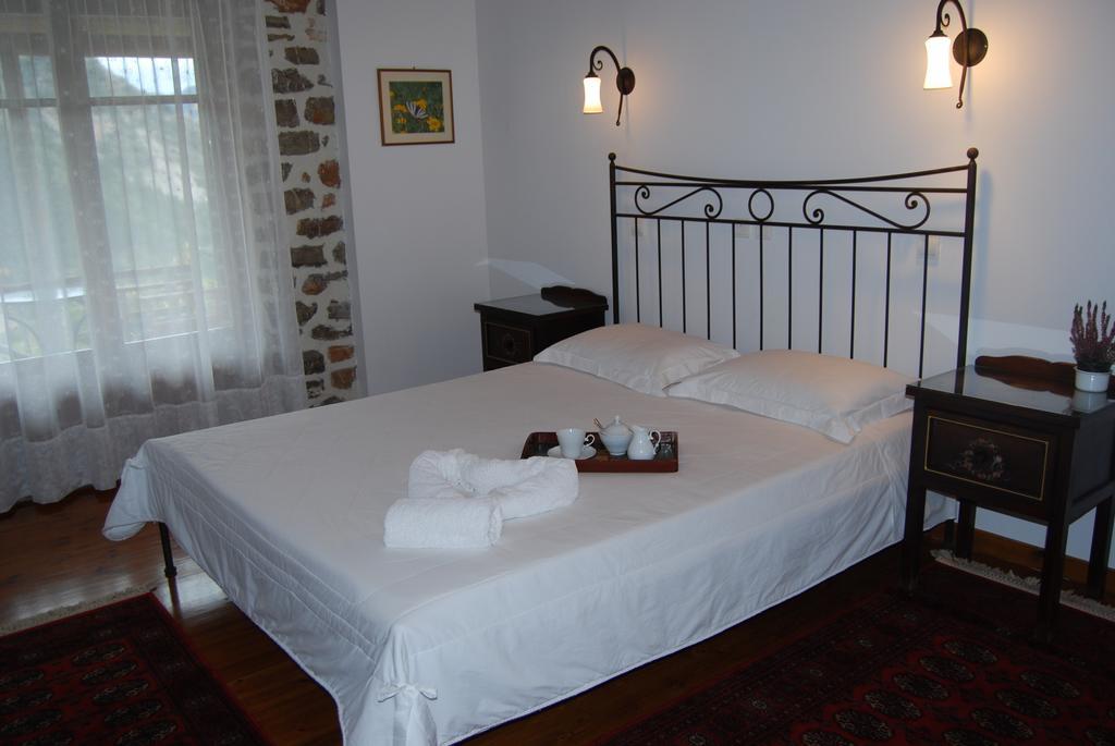 Dryades Guesthouse Ano Chora Pokoj fotografie